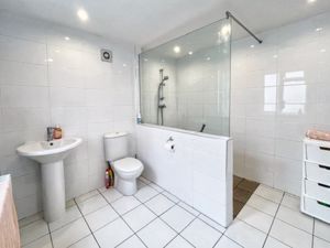 Photo 15- click for photo gallery